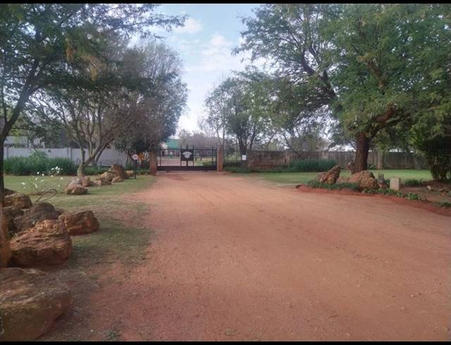 811M² VACANT LAND FOR SALE IN ELANDSFONTEIN SH